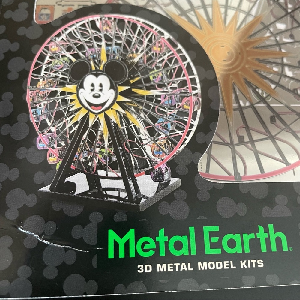 Disney Metal Earth Mickey’s Fun Wheel Disneyland new in package - Picture 4 of 4